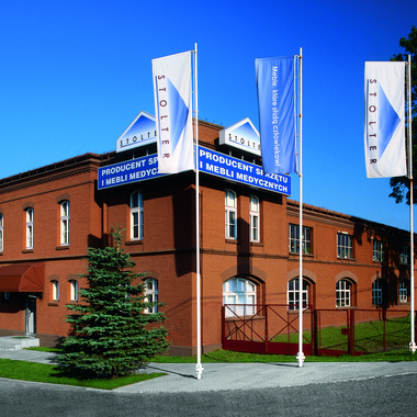 集团接管著名的波兰公司。在波兰北部城市 Stolno (斯托诺) 建立生产/销售基地。